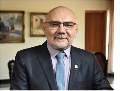 ALFREDO MACEDO GOMES