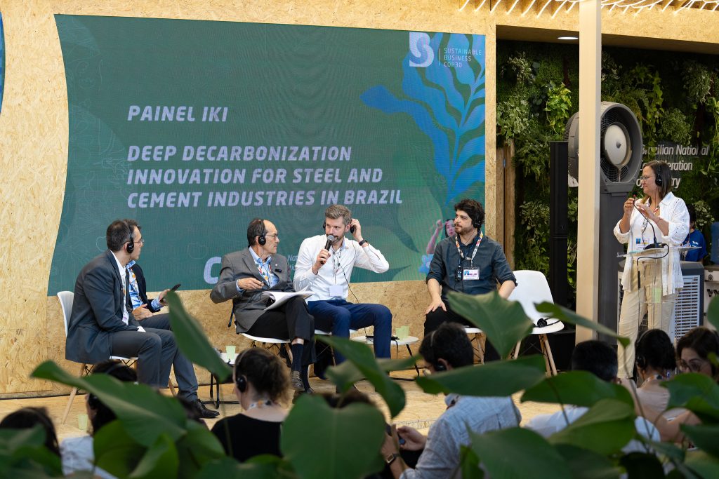 Embrapii participa do painel Inovação em Descarbonização Profunda das Indústrias de Aço e Cimento no Brasil | Crédito: Augusto Coelho/CNI